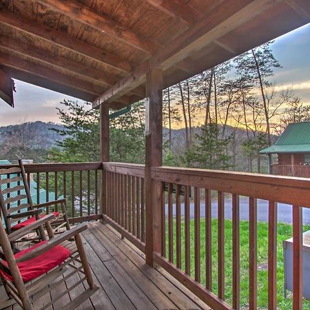 Pigeon Forge Cabin With Hot Tub And Mountain Views! ภายนอก รูปภาพ