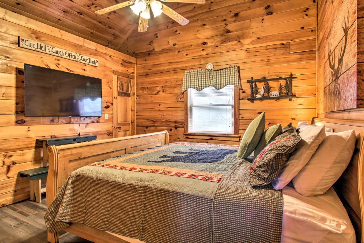 Pigeon Forge Cabin With Hot Tub And Mountain Views! ภายนอก รูปภาพ